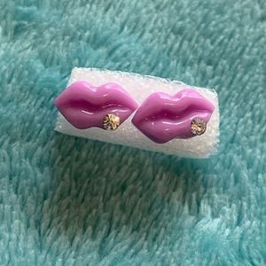 Cute Purple Lips Earrings 💜